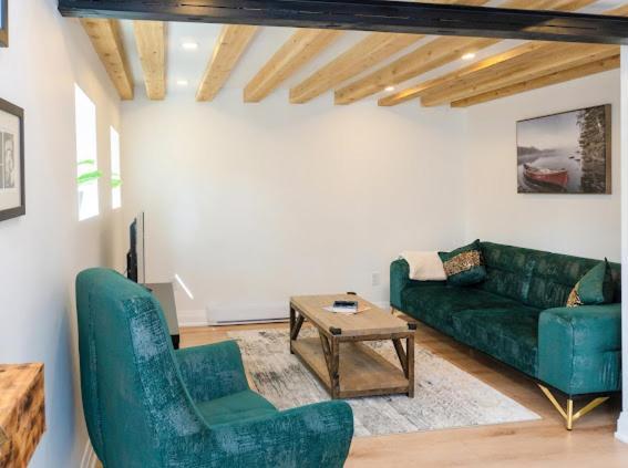 Cozy Cottage Style House คิทเชอเนอร์ ภายนอก รูปภาพ