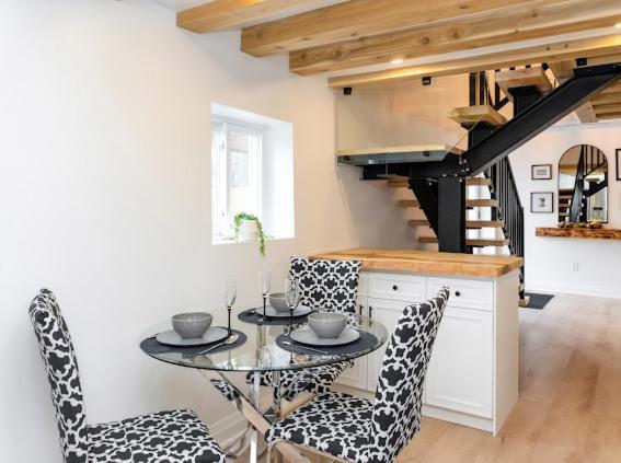 Cozy Cottage Style House คิทเชอเนอร์ ภายนอก รูปภาพ